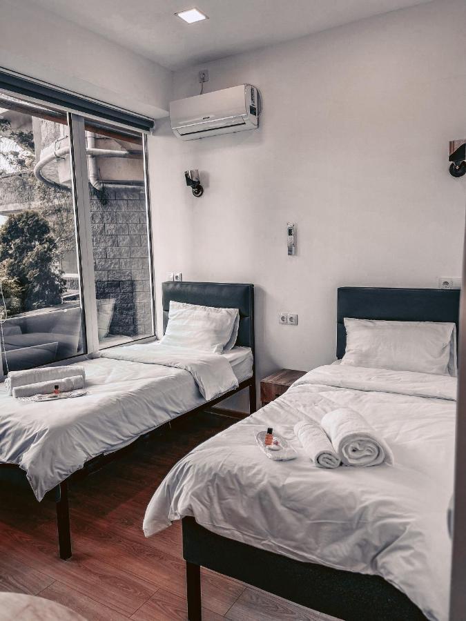 Apple Cozy Hotel Tiflis Exterior foto
